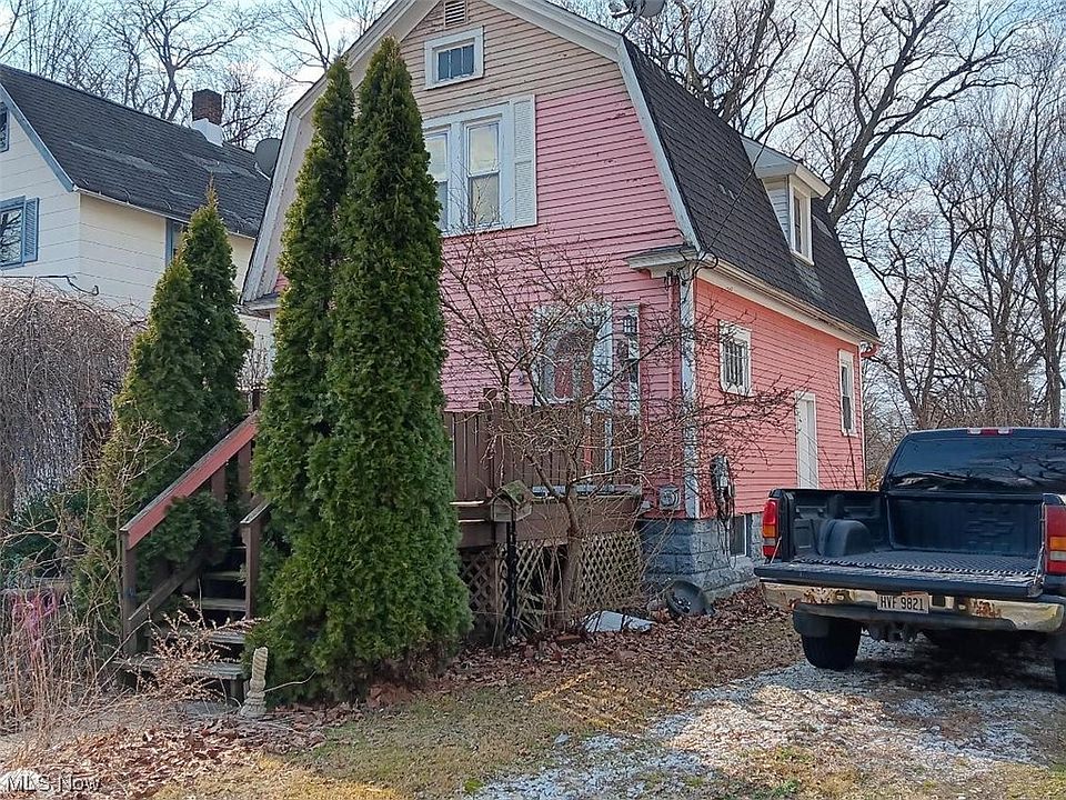2nd image of 4823 Strong Ave