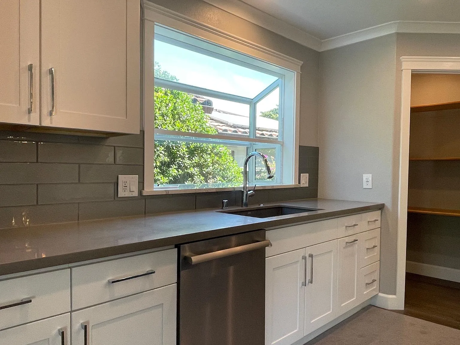 10197 Colby Ave — Photo 3