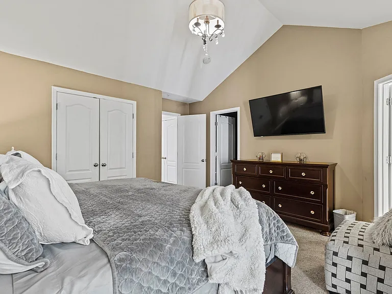 7526 Stonehouse Run Dr — Photo 18