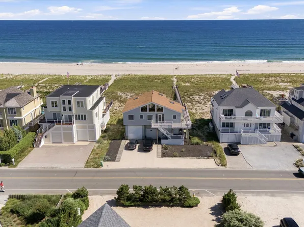 717 Dune Rd, Westhampton Beach, NY 11978