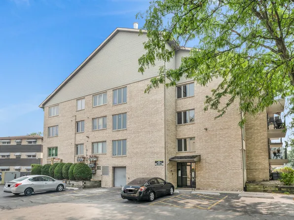 4530 W 93rd St APT 2D, Oak Lawn, IL 60453