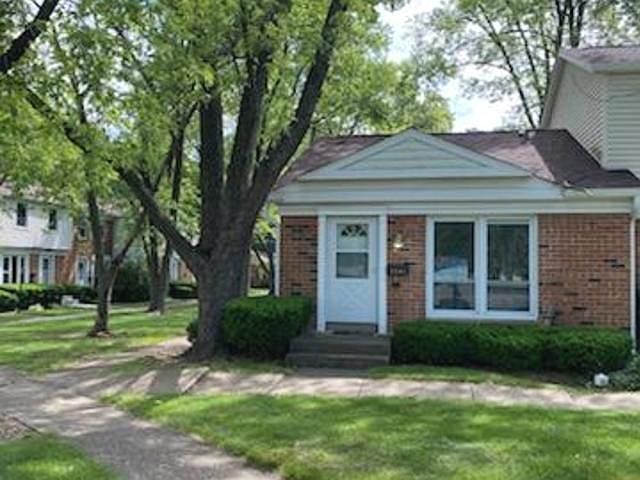 1st image of 2041 Essex Ct
