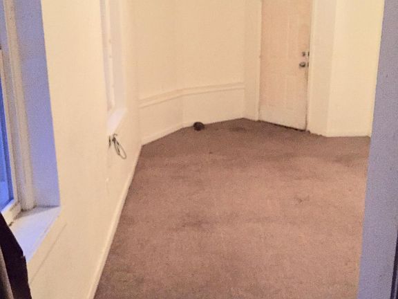 2nd image of 1703 Pierce Ave APT 2