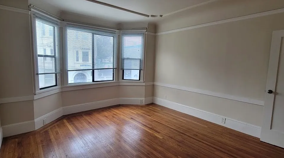 307 Bartlett St #1