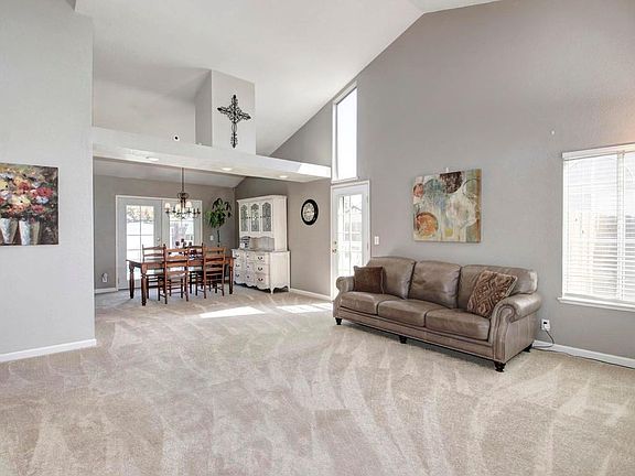 5th image of 1048 McRae Way
