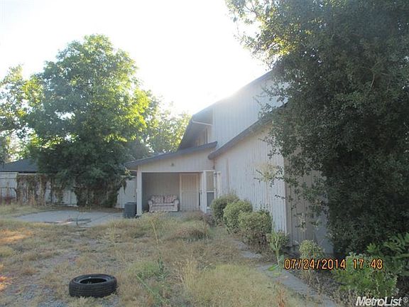 4th image of 8016 Sunrise Blvd