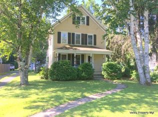225 Pelham Rd, Amherst, MA 01002