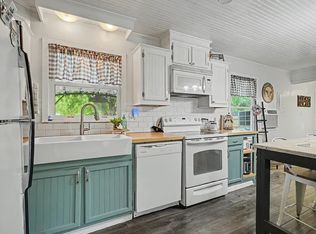 205 N Jefferson St, Mahomet, IL 61853