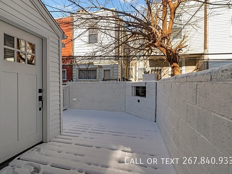 2921 W Oxford St #SFH — Photo 32