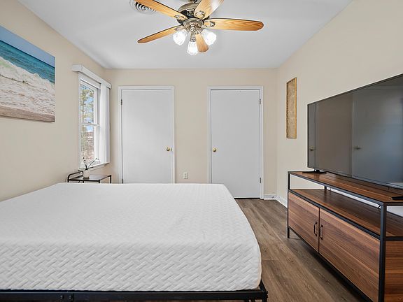 Queen Bed