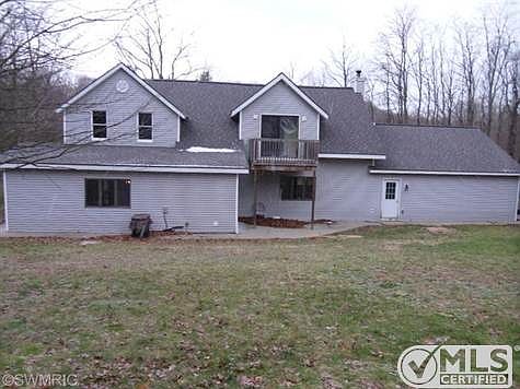 4th image of 3767 65th St