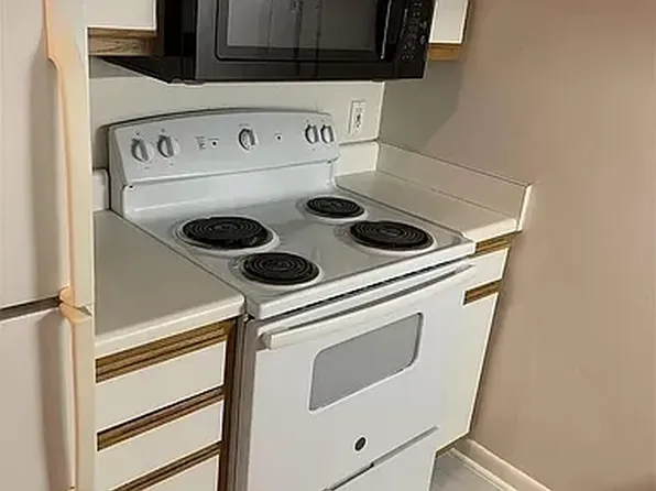 1331 Crab Orchard Dr APT 203, Raleigh, NC 27606