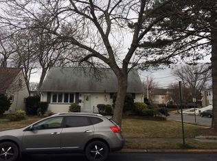 390 Washington Ave, Rutherford, NJ 07070