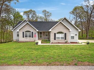 21093 Layla Rd, Waynesville, MO 65583
