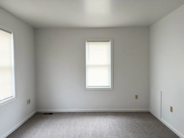 80 Diller Ave #4 — Photo 10