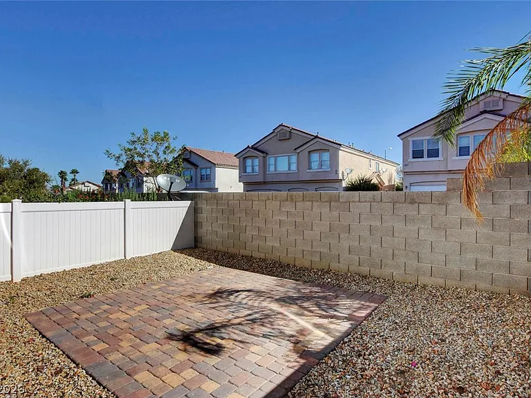 2576 Velez Valley Way — Photo 39