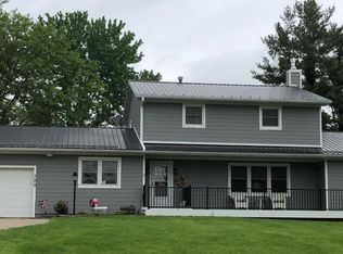 705 E Alta Vista Ave, Ottumwa, IA 52501