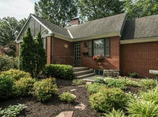 2019 W 86th St, Leawood, KS 66206