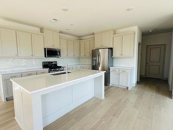 2nd image of 8804 Scarp Hill Ln