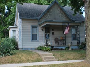 707 Vance St, Paris, IL 61944
