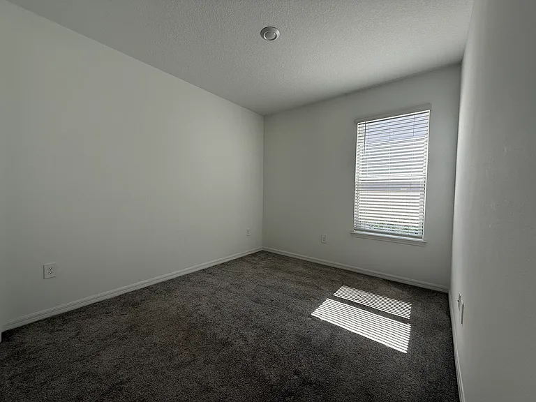 5274 Kildare Place St — Photo 17