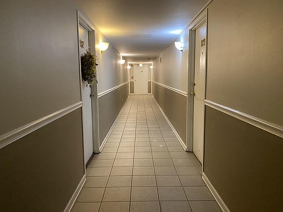 4th image of 706 Marilyn Ave APT 101