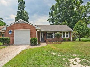 1402 Adams Cir, Hampton, VA 23663
