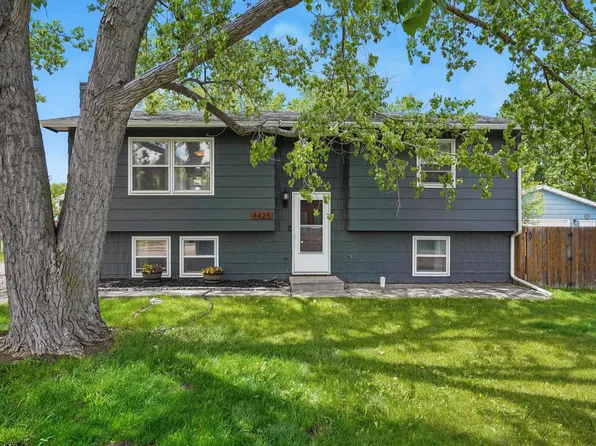 4425 Bronco Ln, Rapid City, SD 57701