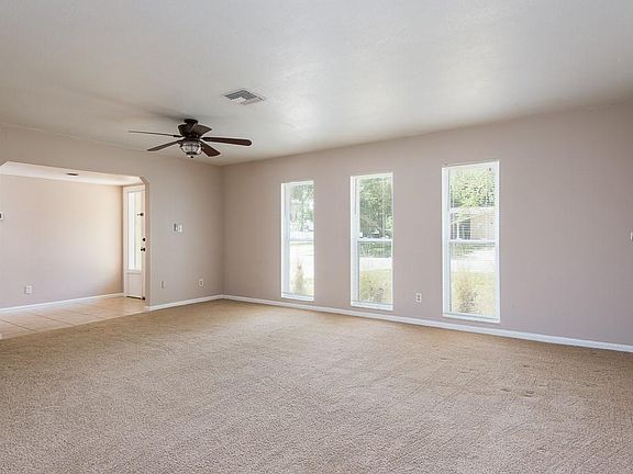 5th image of 6061 Tanglewood Dr NE
