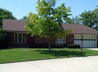 1027 Armsgate Rd, Springfield, OH 45503