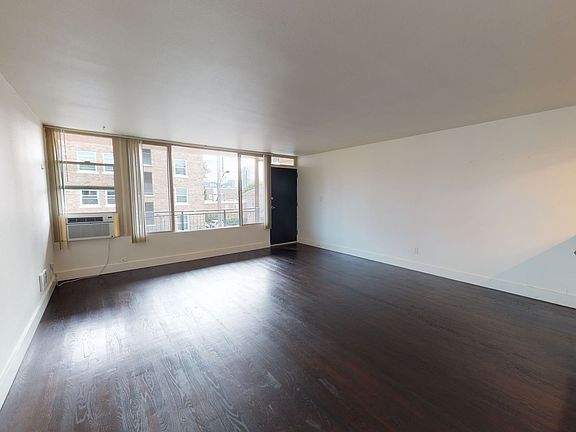 5th image of 401 Harvard Ave E #9