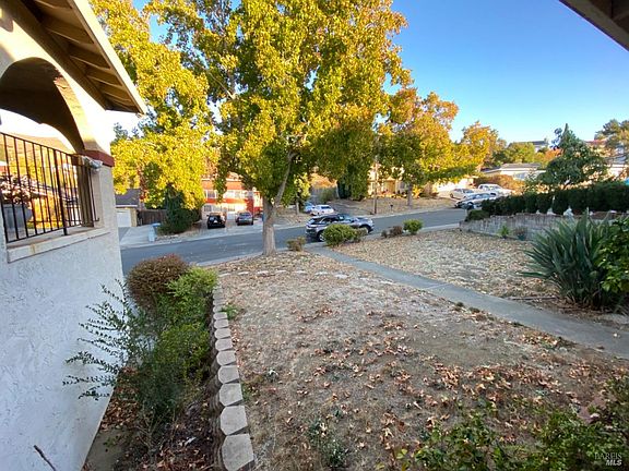 3rd image of 312 Brunswick Drive