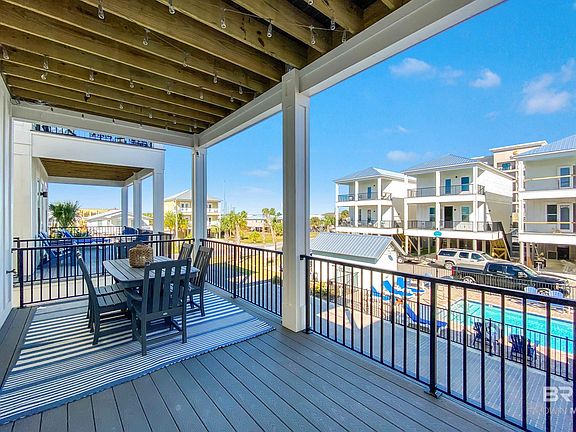 3rd image of 521 E 1st Ave Unit B