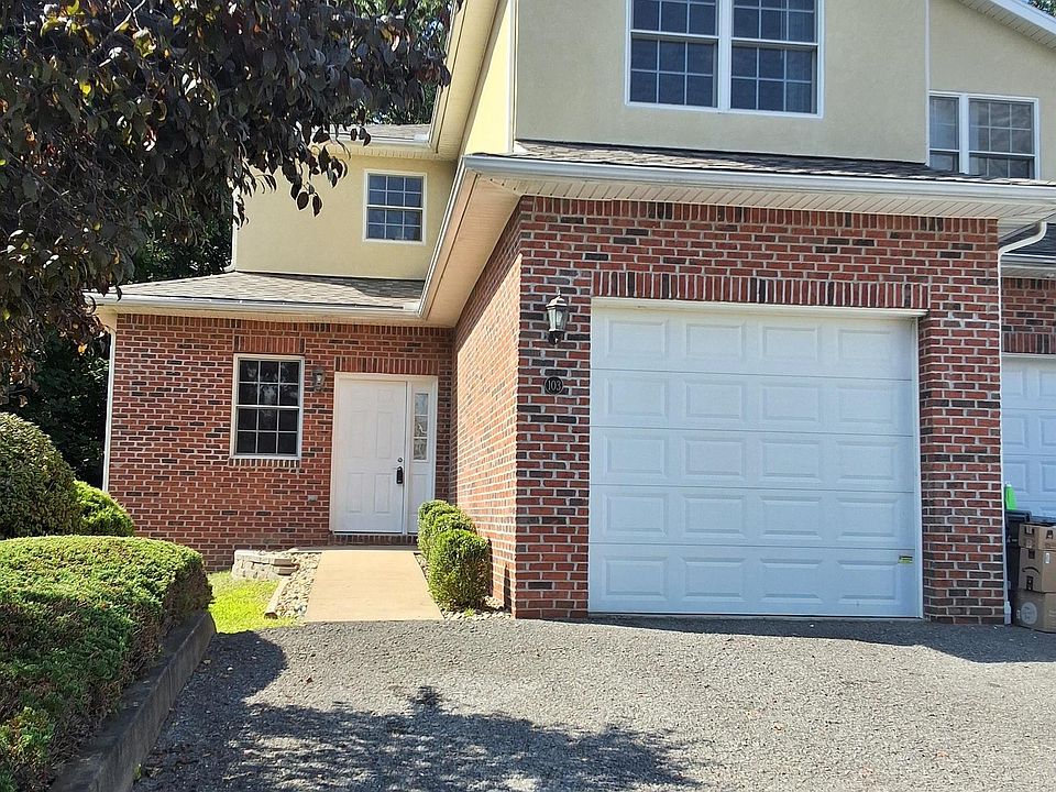 1st image of 103 Mountain Golf Dr