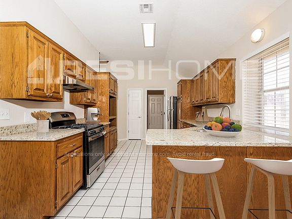 2nd image of 1413 NW 183rd St