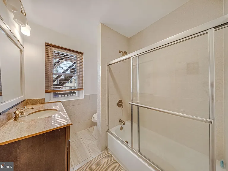 723 Quebec Pl NW — Photo 19