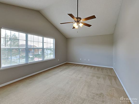 4th image of 161 Pompei Dr