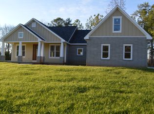 1028 Stonebrook Dr, Dickson, TN 37055