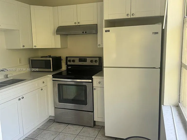 9450 Live Oak Pl #305 — Photo 2