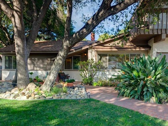 2nd image of 839 Cambon Cir