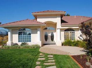 210 Foxtail Ln, Templeton, CA 93465