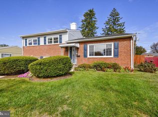 904 Bardswell Rd, Baltimore, MD 21228