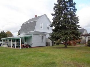 14 Malden St, Cranston, RI 02910