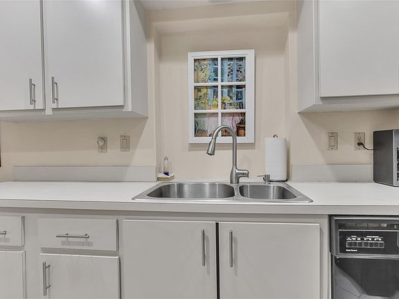 5th image of 9502 NW 80th Court