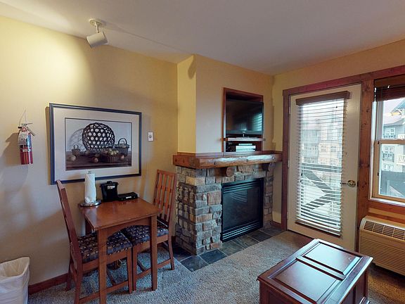 3rd image of 318 Highland House