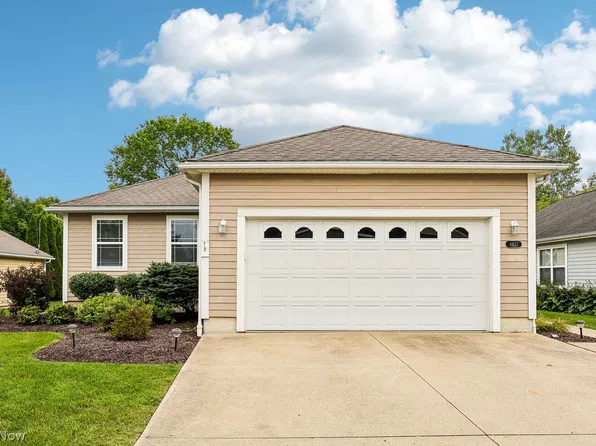 4937 Kennebank Ln, Medina, OH 44256