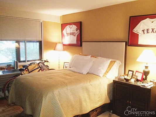 Rented by City Connections Realty | media 19