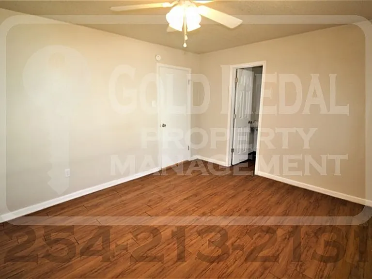 922-932 Jr Ct — Photo 6