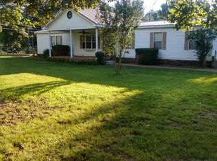 1474 Napier Rd, Hohenwald, TN 38462