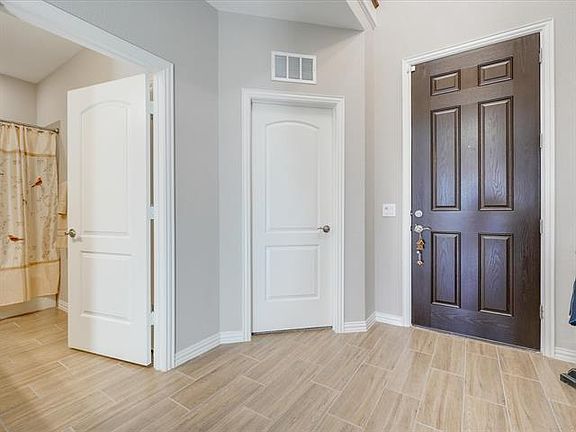 5th image of 9405 Leisure Pace Ln